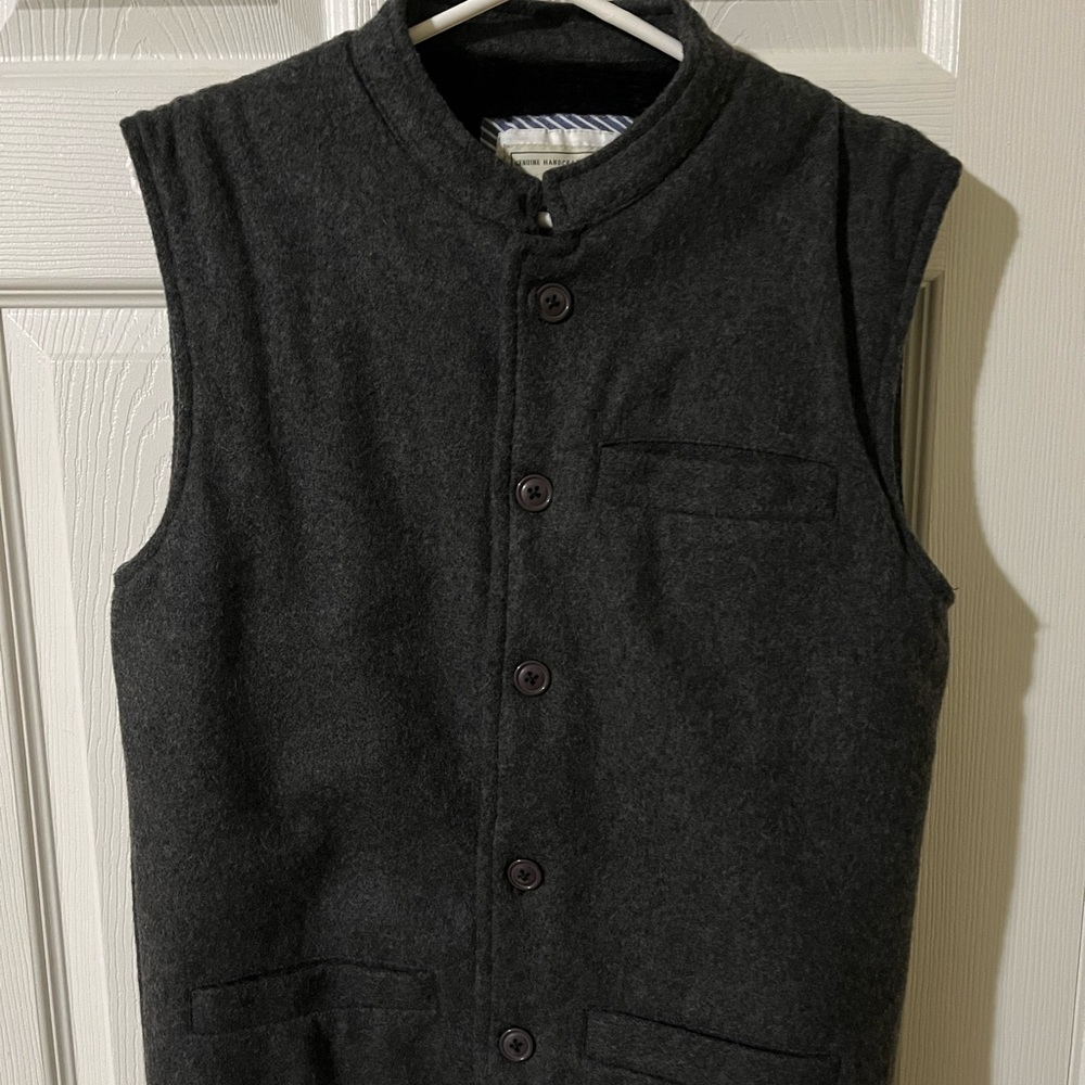 Abercrombie woollen grey vest